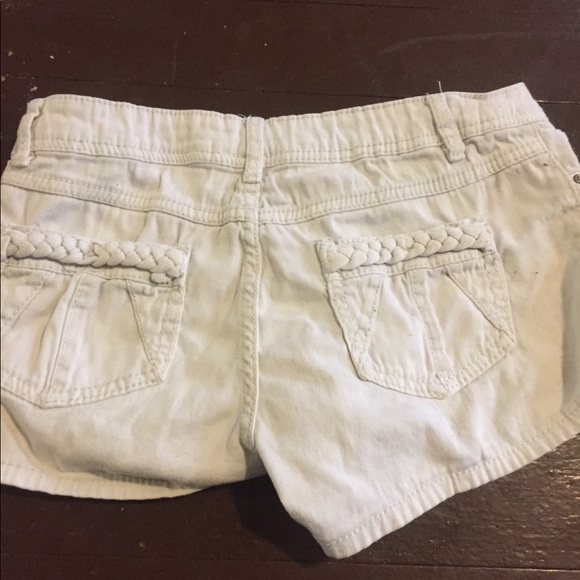 Clothes - Picture 2 of 3